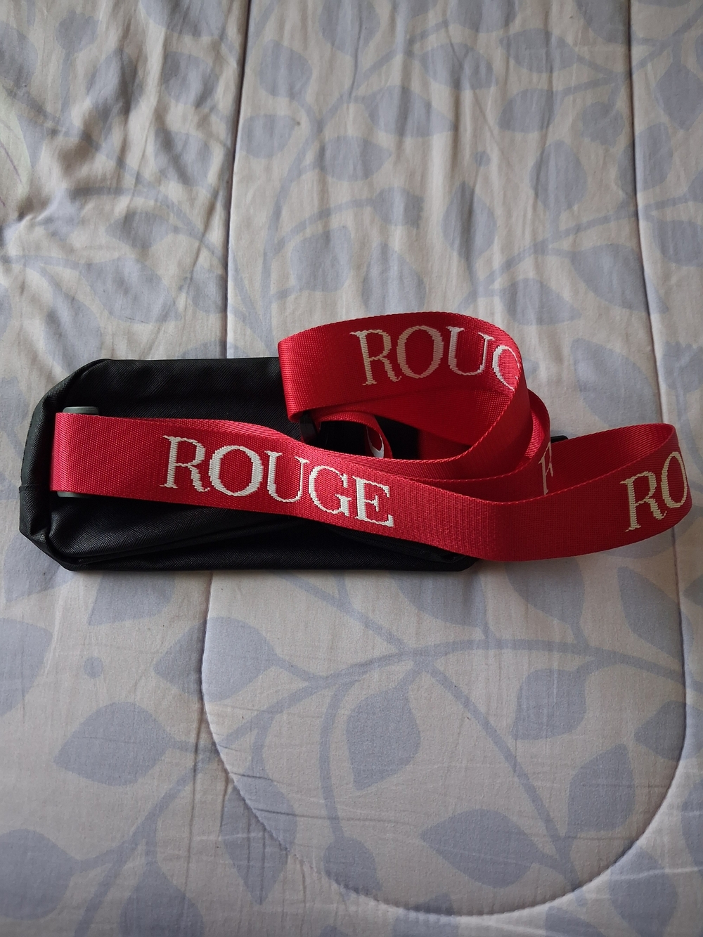 Sephora 'ROUGE' Belt Bag - Picture 2 of 3
